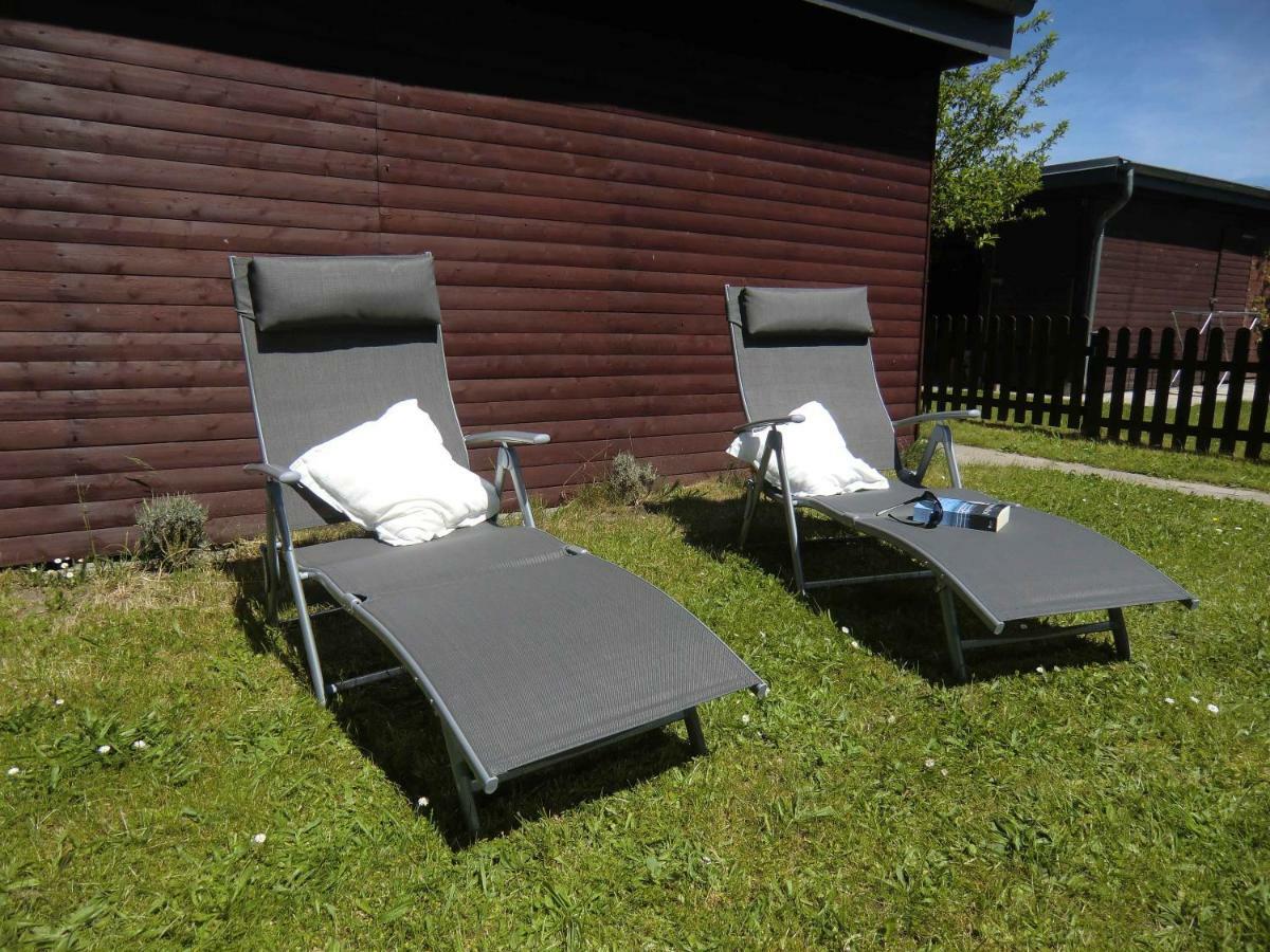 Boeltser Hus Ferienwohnungen Mit Strandkorb Und Kamin 10 Gehminuten Zum Kurtaxefreien Sandstrand Kraksdorf Екстер'єр фото